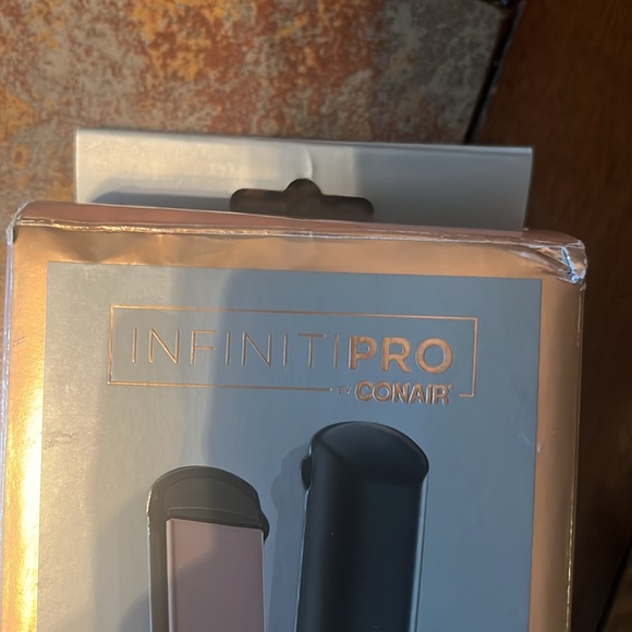 Infinity pro flat iron, new in box - Picture 7 of 7